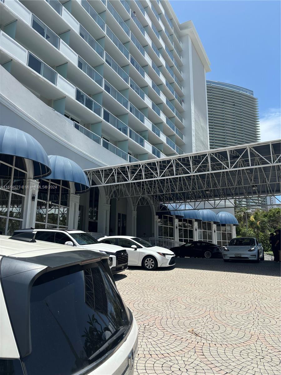 THE AVENTURA BEACH CLUB C - Residential