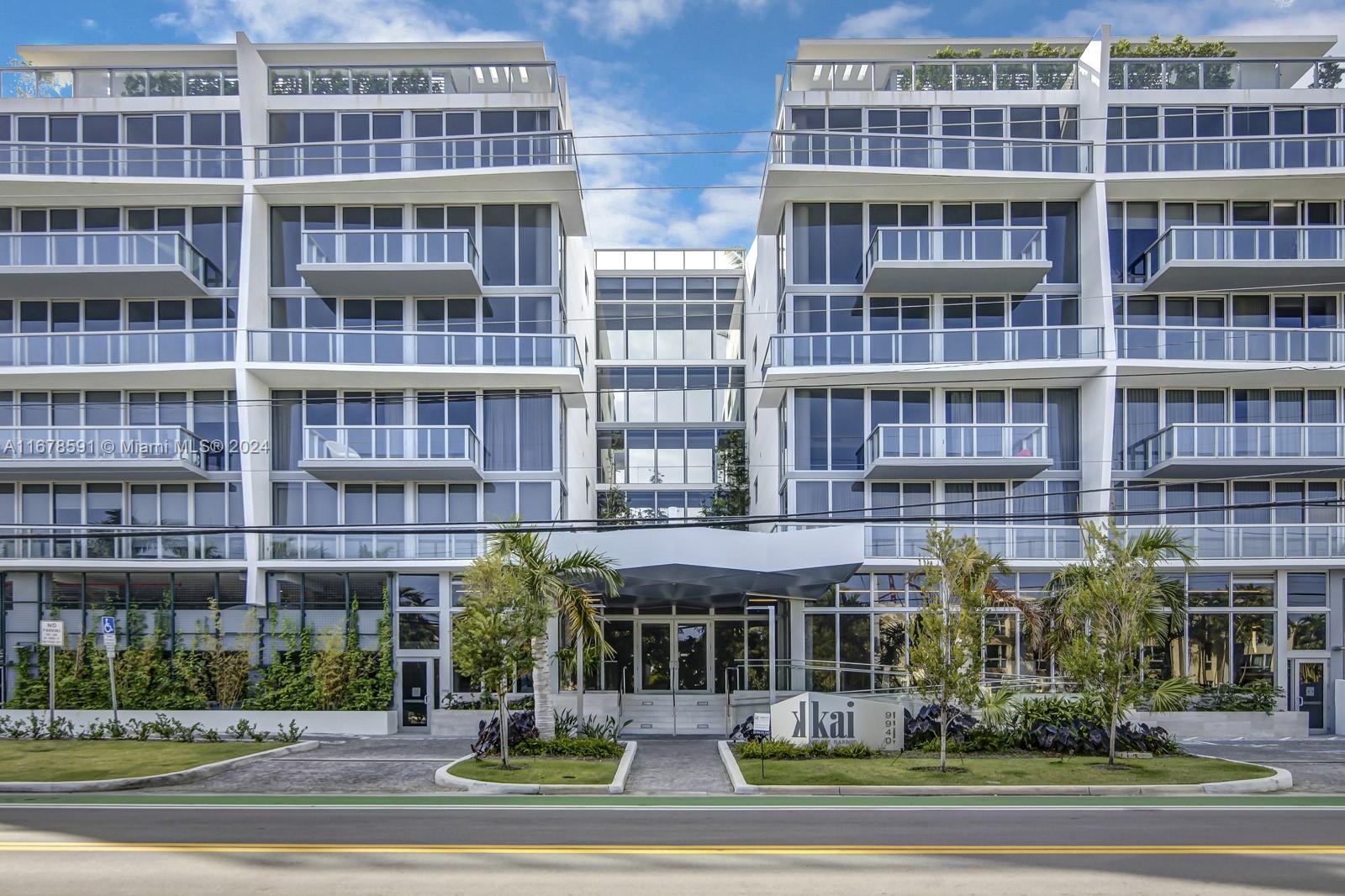 9940 W Bay Harbor Dr 7G-N