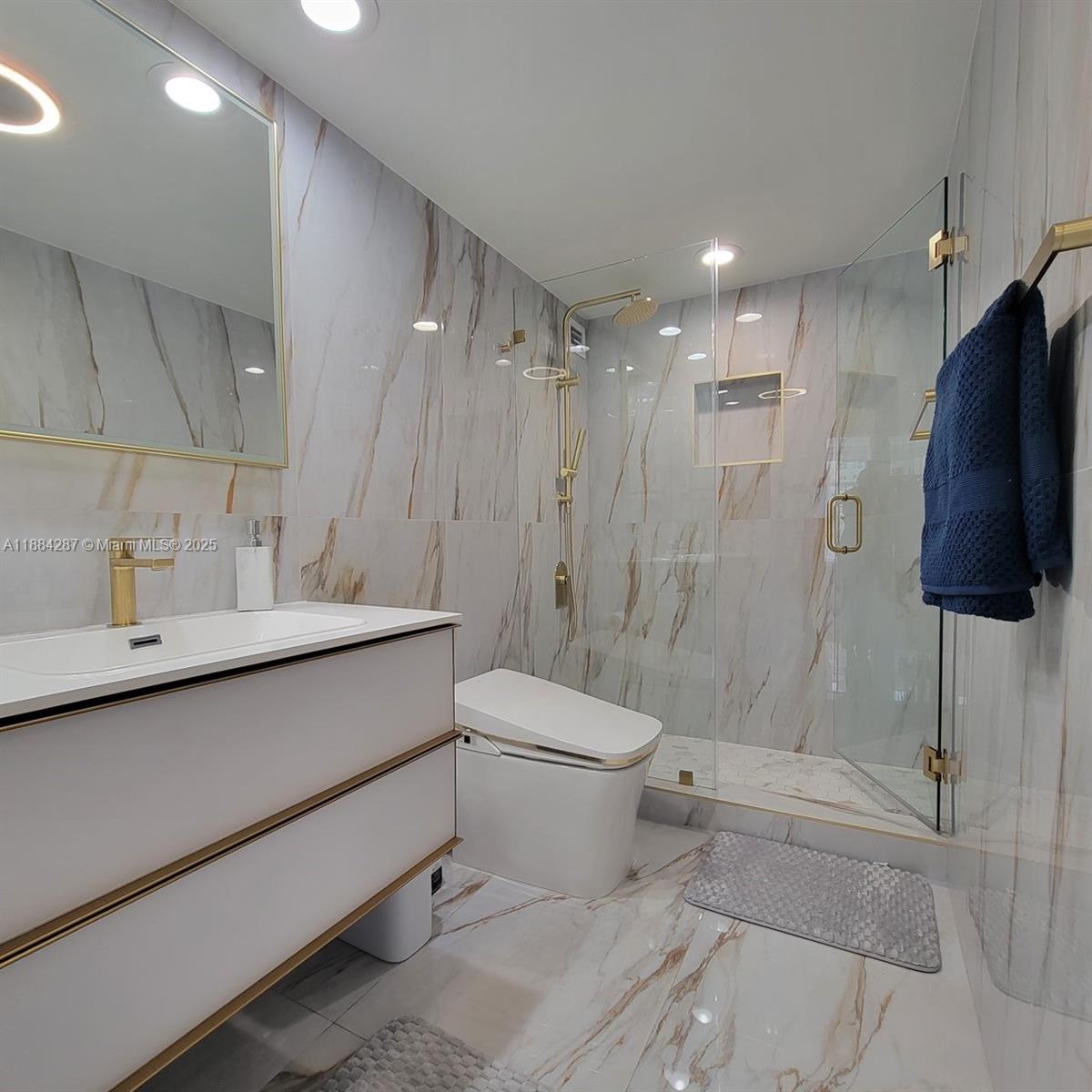 PARKER PLAZA CONDO ESTATE - Residential Lease