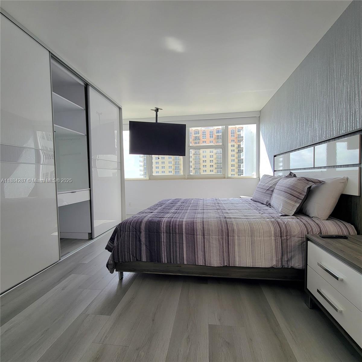 PARKER PLAZA CONDO ESTATE - Residential Lease