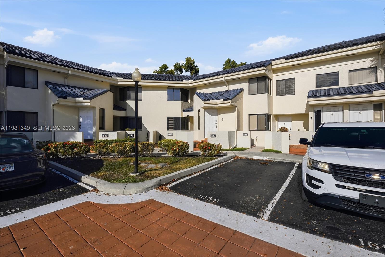 PARC VILLAGE CONDO - Residential Lease