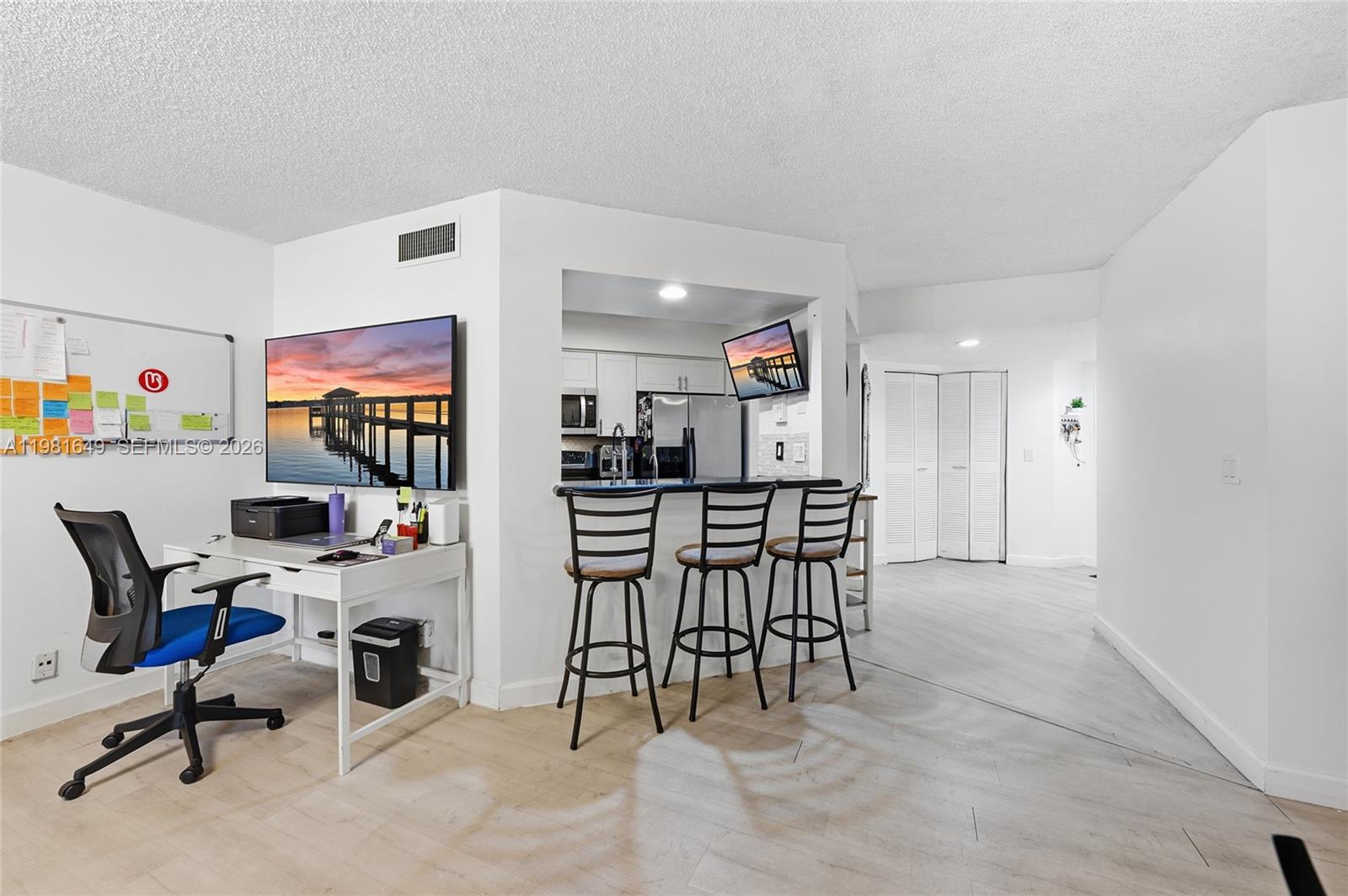 PARC VILLAGE CONDO - Residential Lease