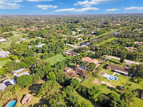 A home in Davie