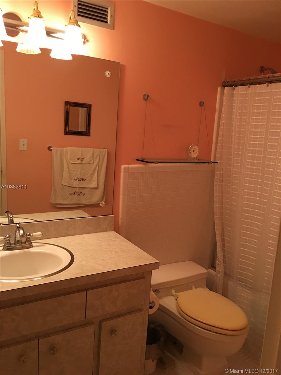 THE SHORES CONDO - Residential Lease