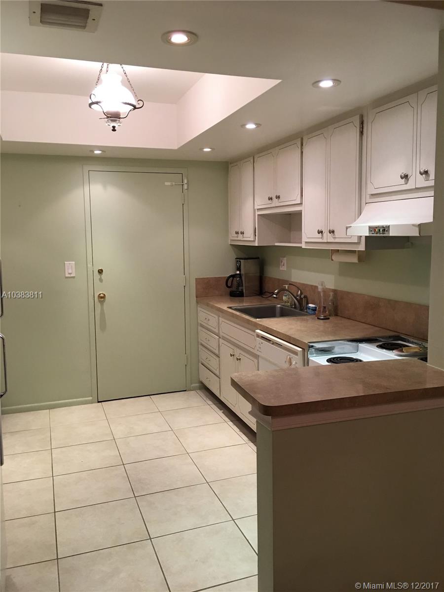 THE SHORES CONDO - Residential Lease