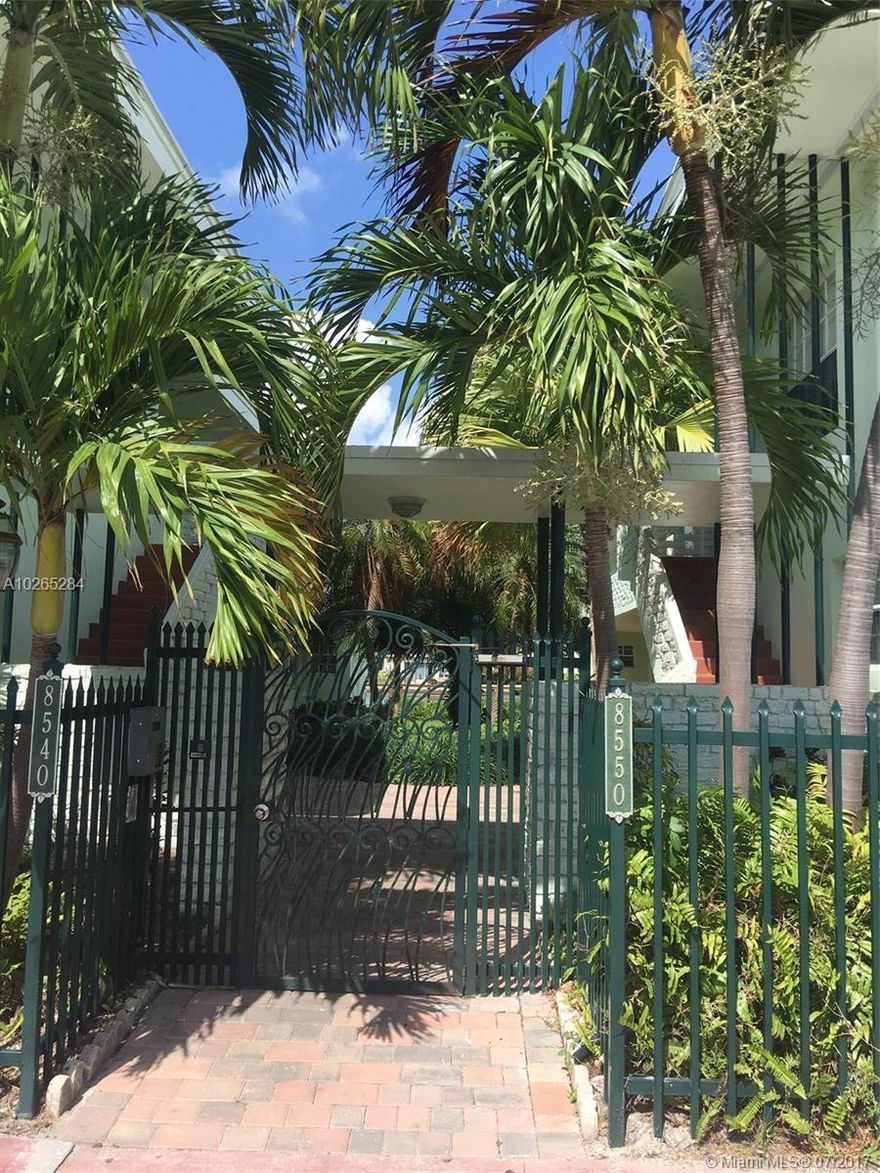 Great location, Large 1 Bed/1 Bath in the heart of Miami Beach. Waterfront gated condo complex. Wooden and tile floor throughout the unit. Easy access to the beach, shopping, restaurants, and major highways. A/C Central Unit, washer and dryer in the unit, remodel and freshly painted, Minutes from South Beach, Lincoln Road and Ocean Drive. Quit community, Very Easy to show.