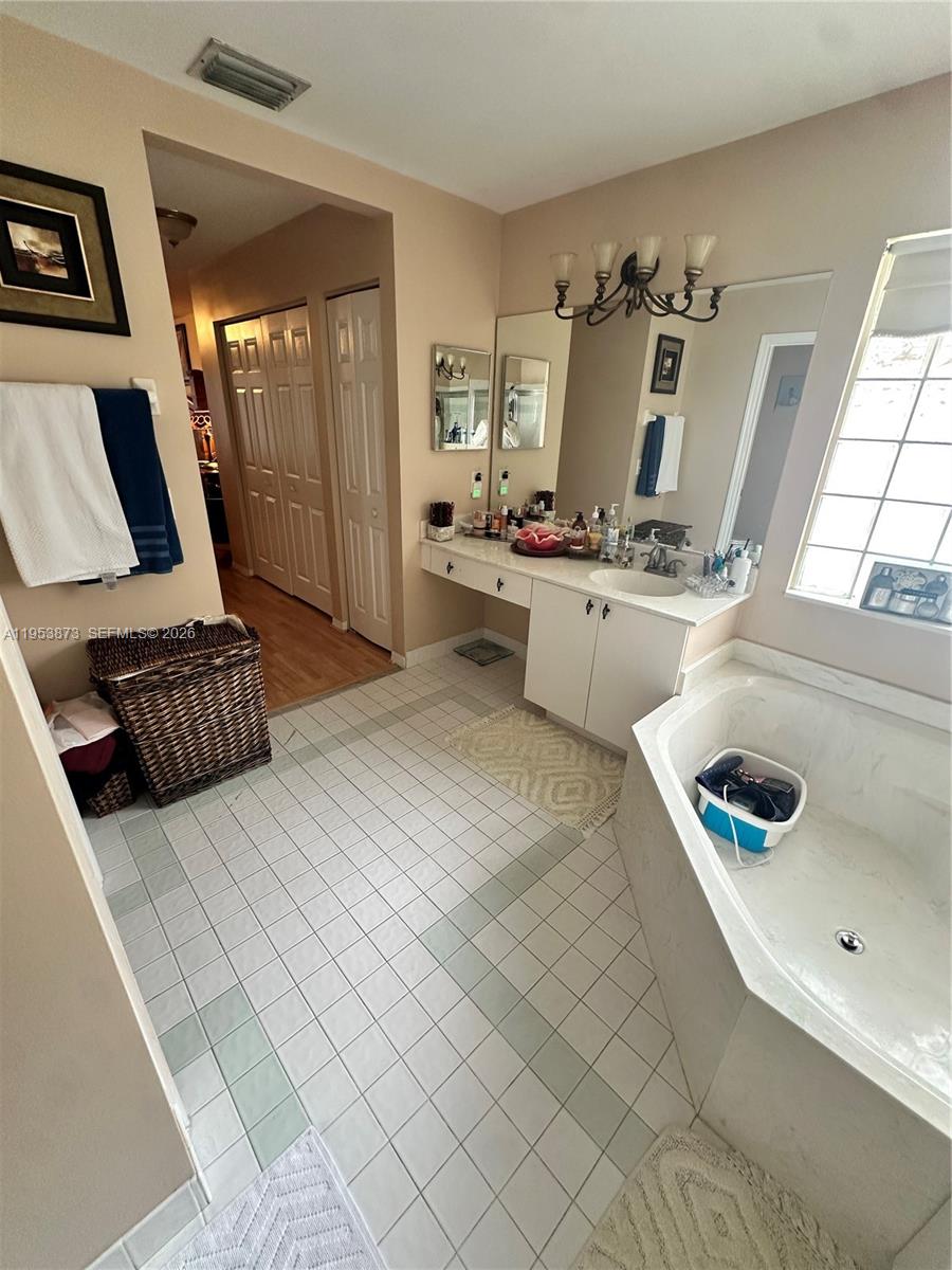 SILVER LAKES PHASE III - Residential