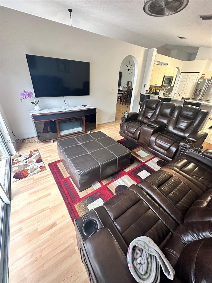 SILVER LAKES PHASE III - Residential