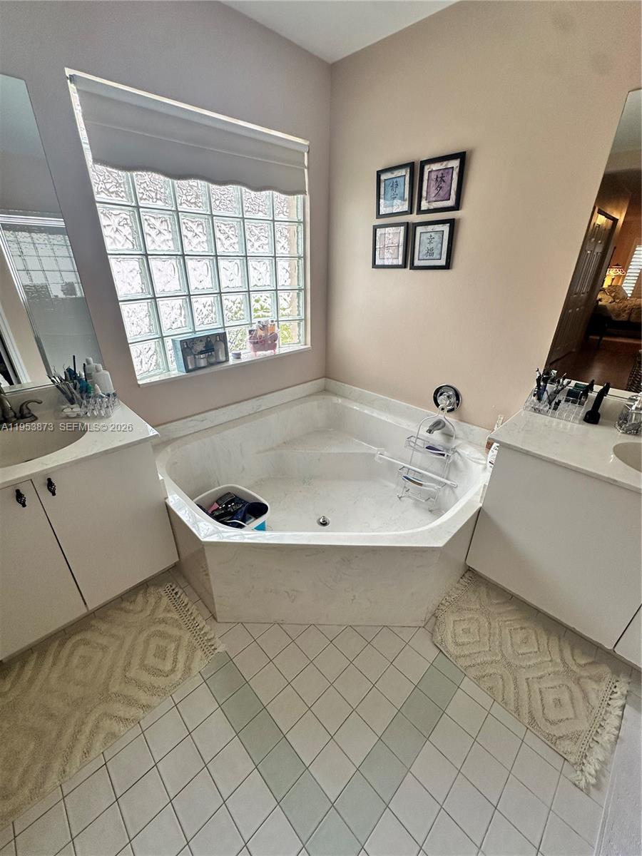 SILVER LAKES PHASE III - Residential