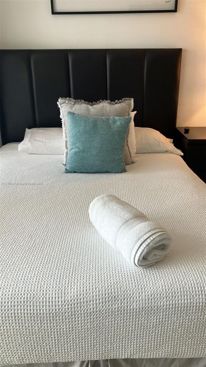 THE AVENTURA BEACH CLUB C - Residential