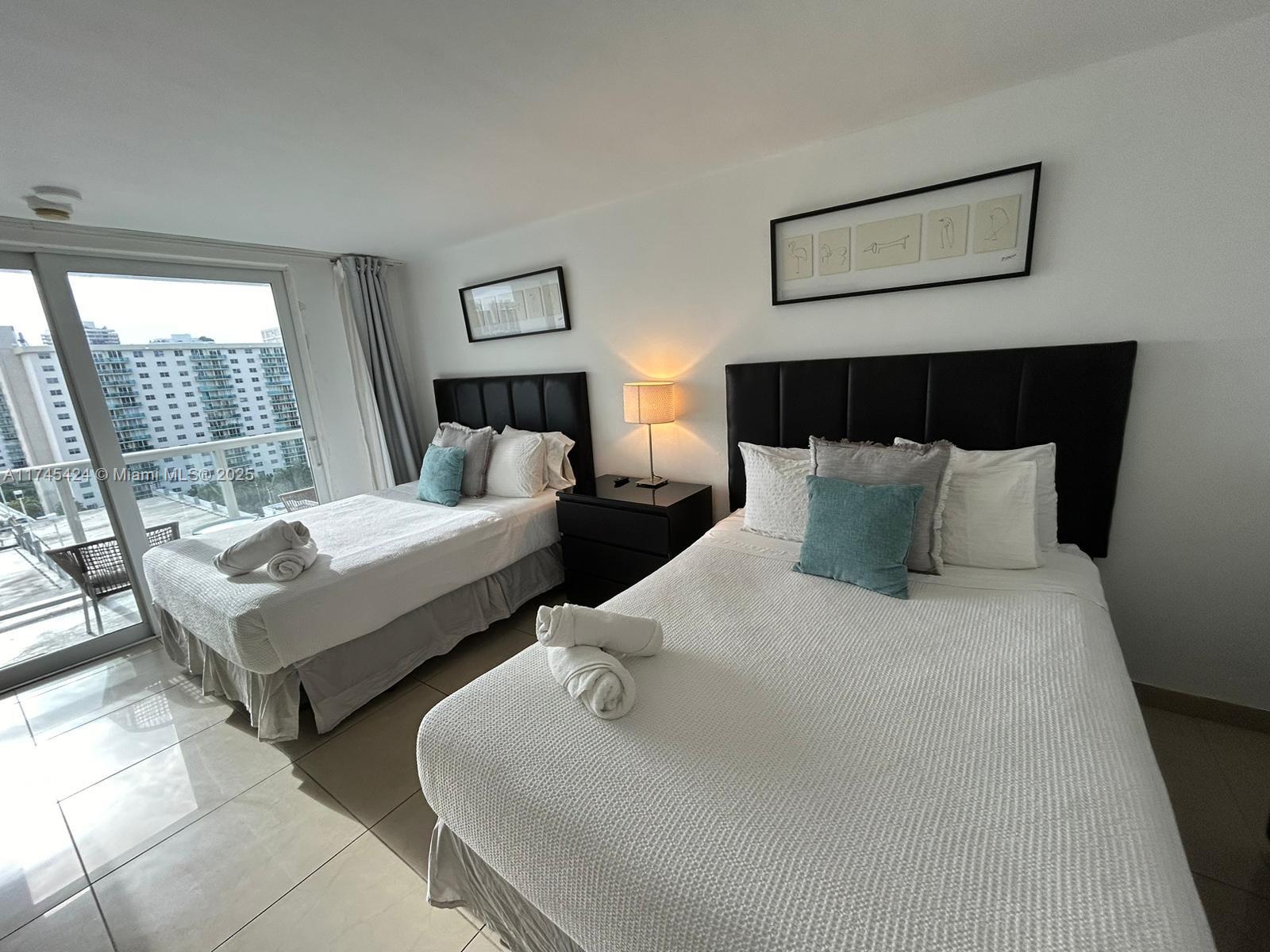 THE AVENTURA BEACH CLUB C - Residential