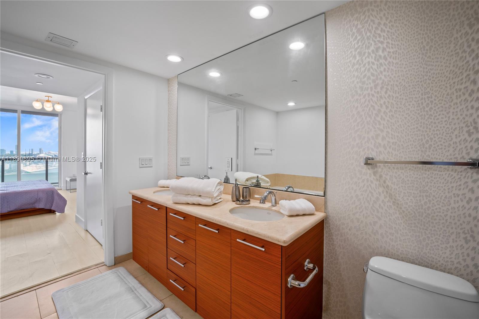 50 BISCAYNE CONDO - Residential Lease