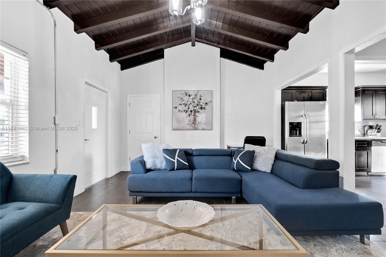 VEDADO - Residential Lease