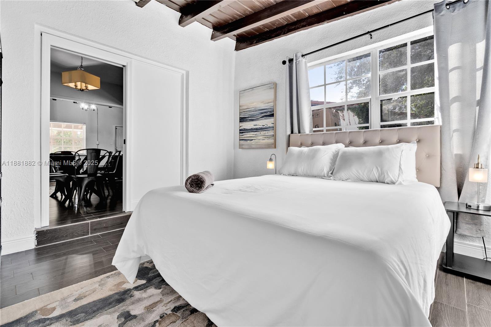 VEDADO - Residential Lease