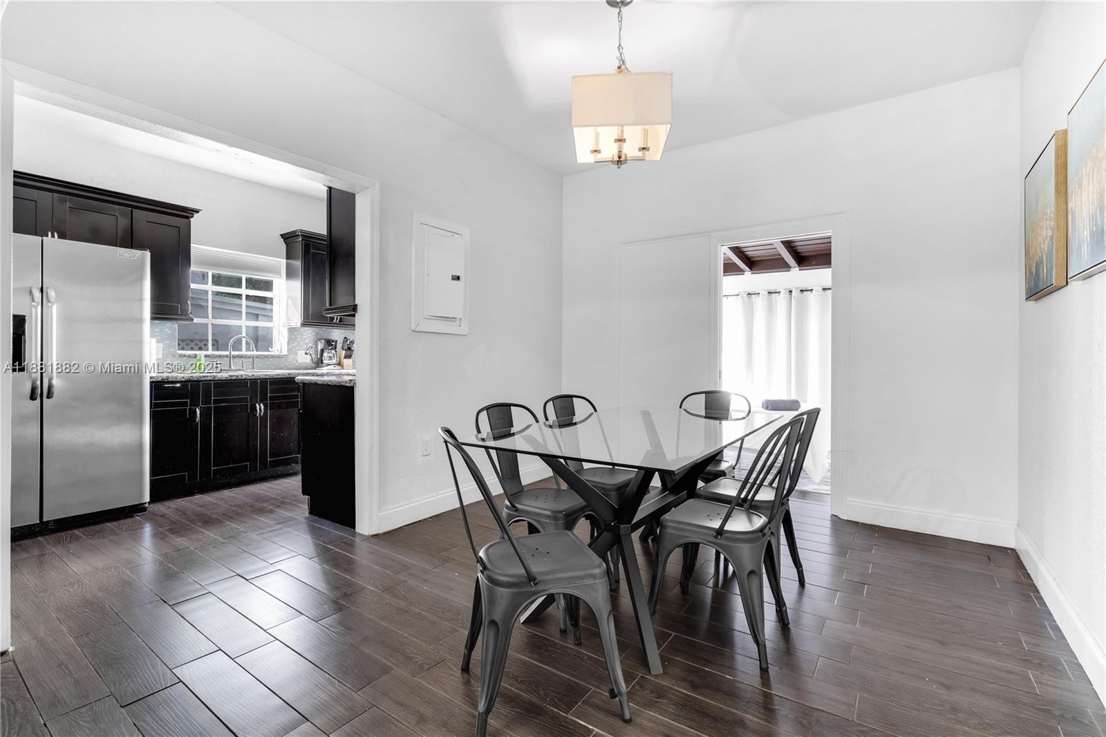 VEDADO - Residential Lease