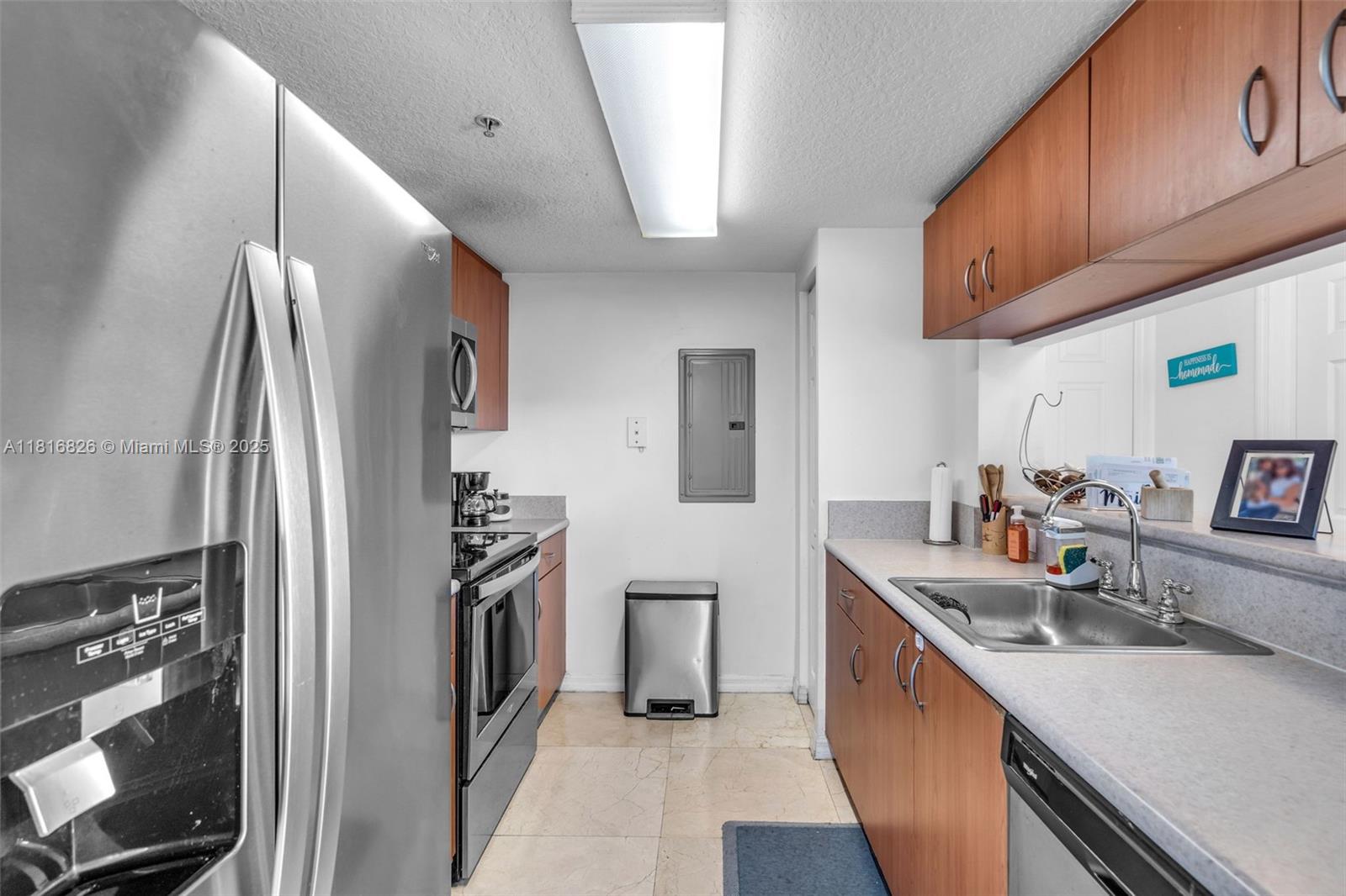 816 NW 11th St 607