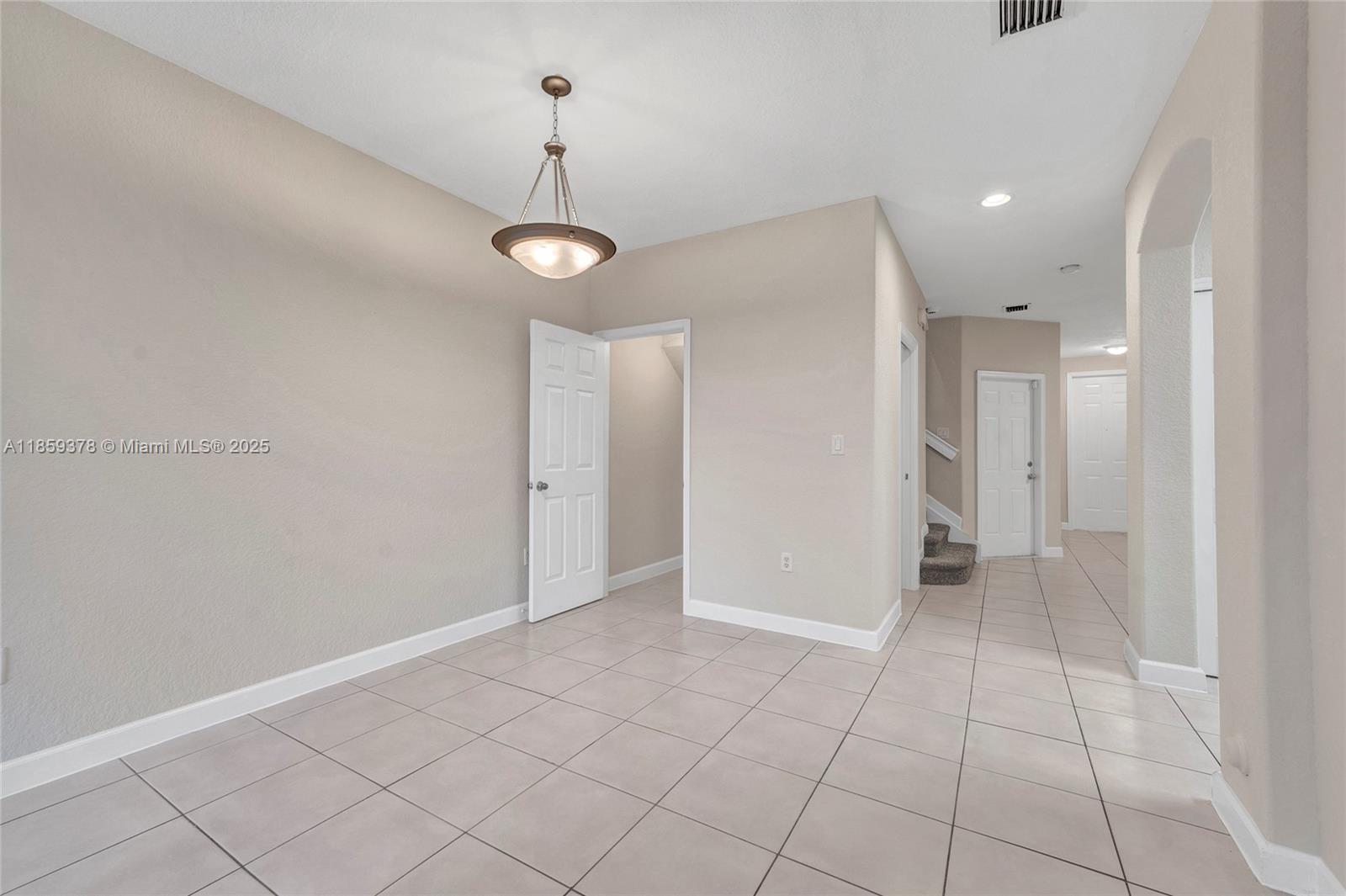 KEYS GARDEN - Residential