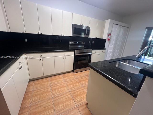 TOWNGATE CONDO THIRTEEN - Residential