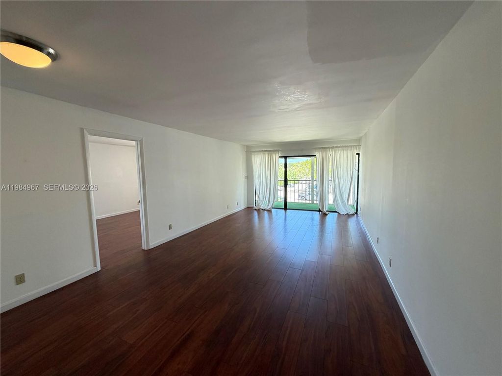 Photo of 240 Lakeview Dr #308, Weston, FL 33326 (MLS # A11984967)