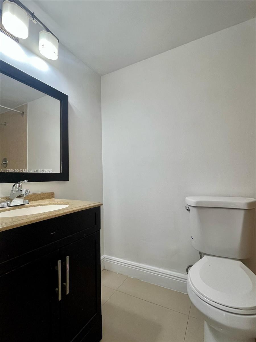 BAYVIEW PALMS CONDO - Residential