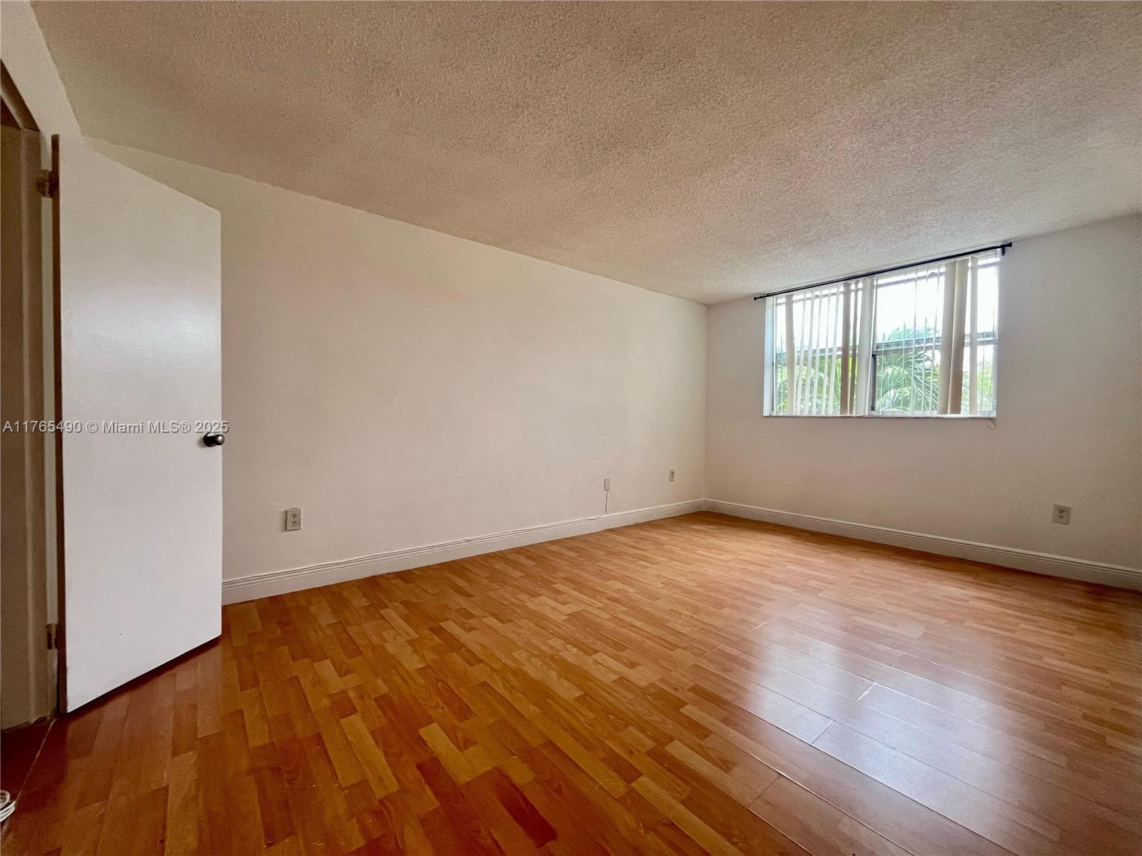 BAYVIEW PALMS CONDO - Residential