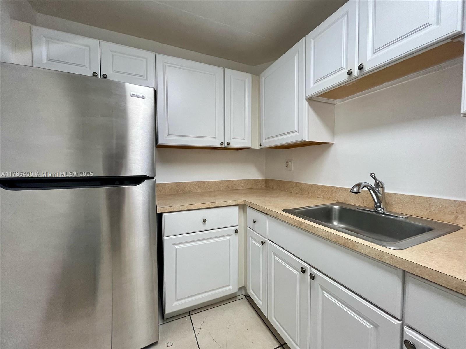 BAYVIEW PALMS CONDO - Residential