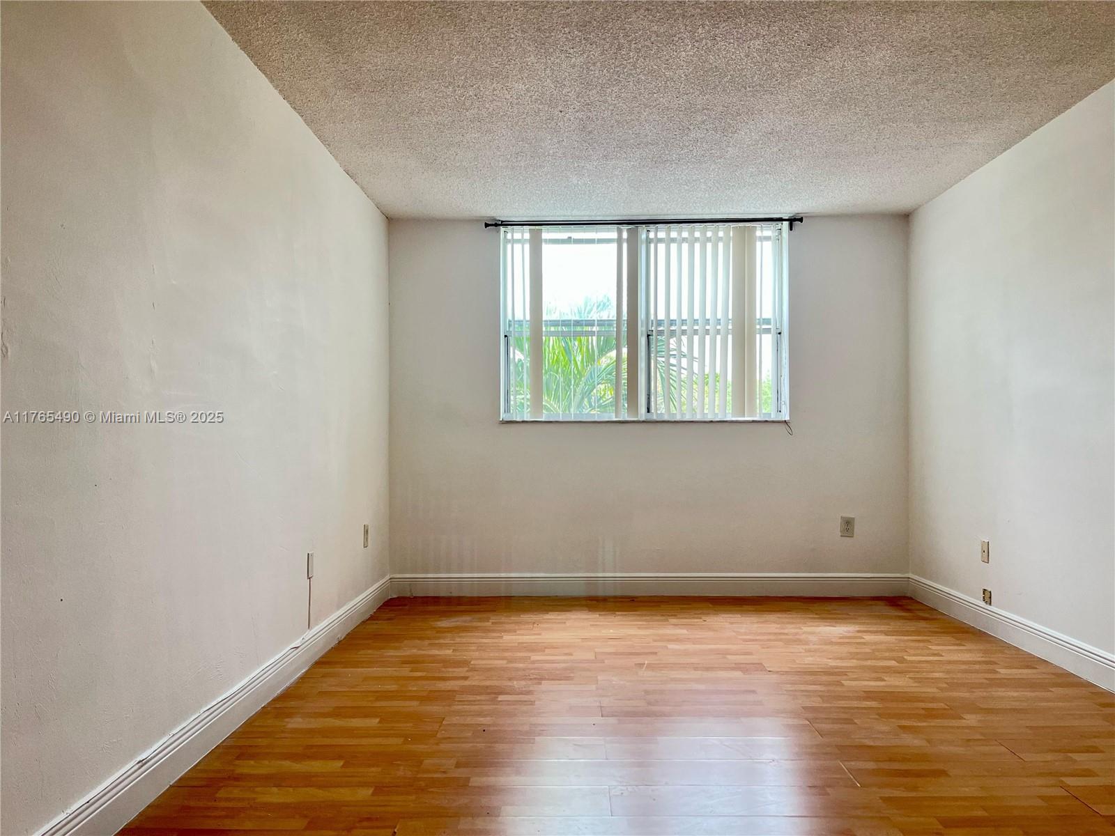 BAYVIEW PALMS CONDO - Residential