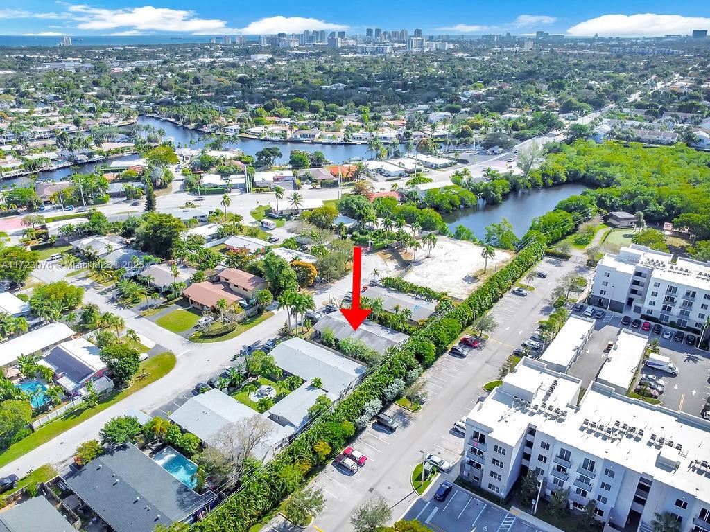 2125 NE 14th Ave