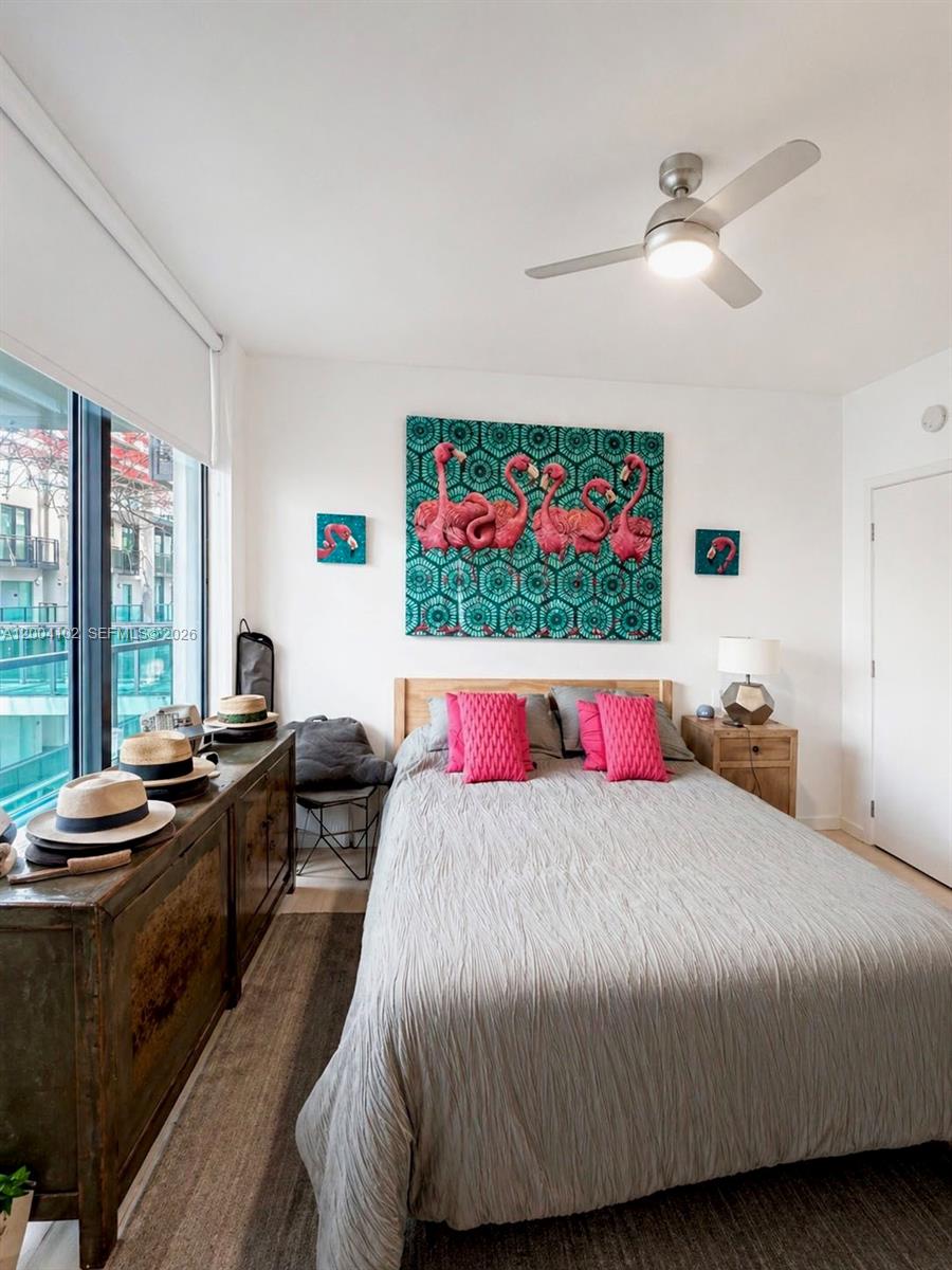 6000 Collins Ave 515