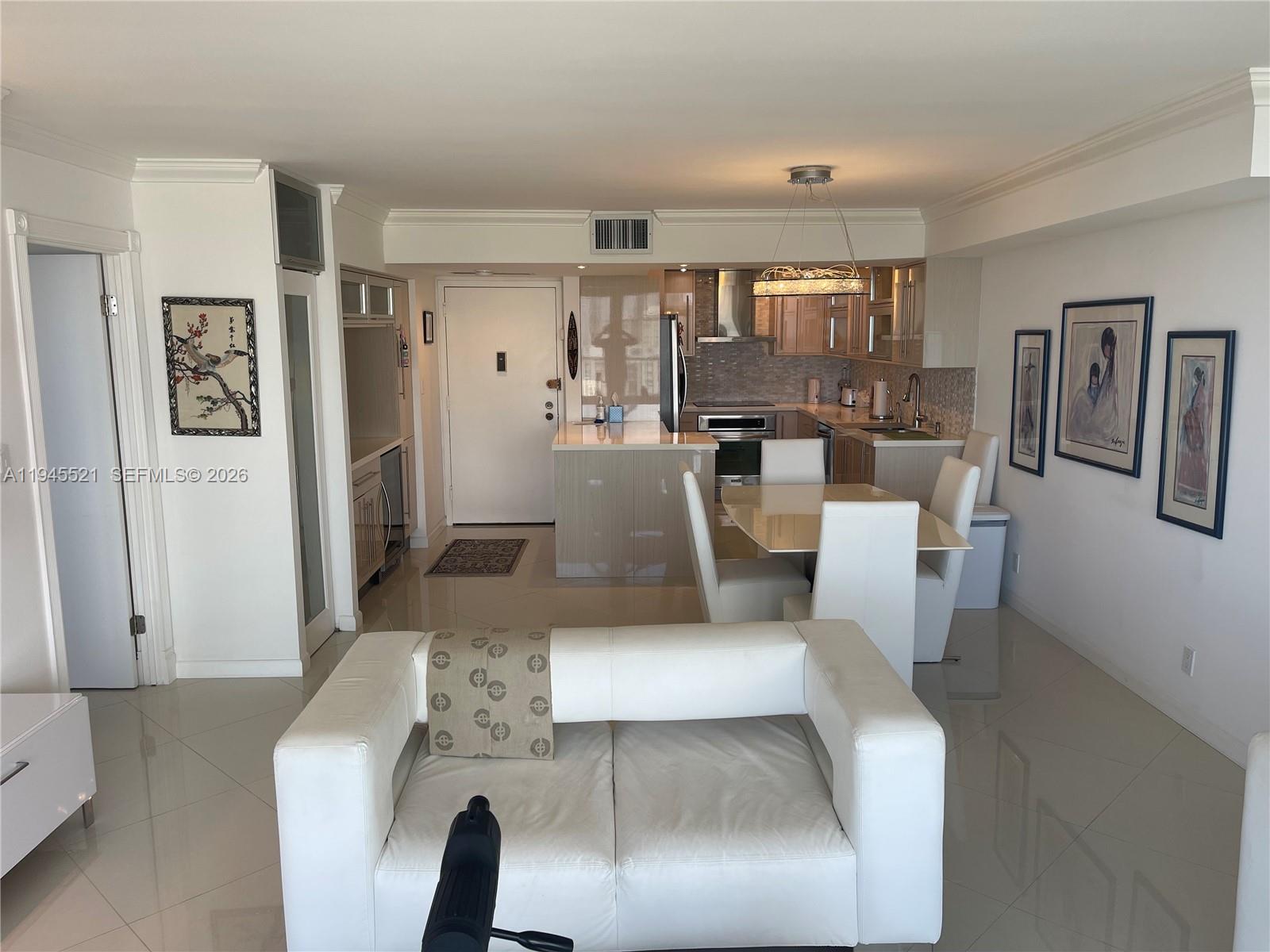 2101 S Ocean Dr 1404