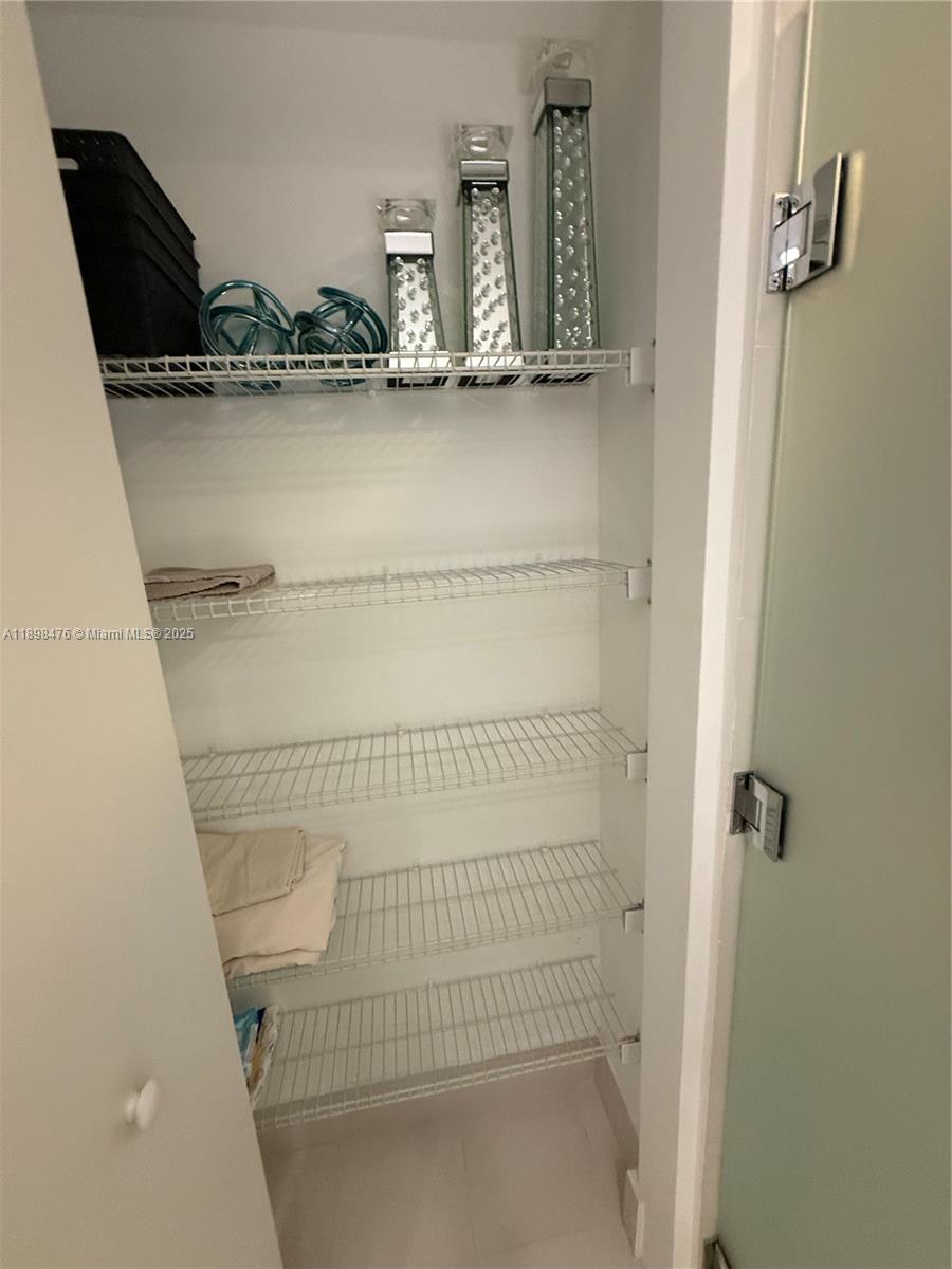 PARAISO BAYVIEWS CONDO - Residential Lease