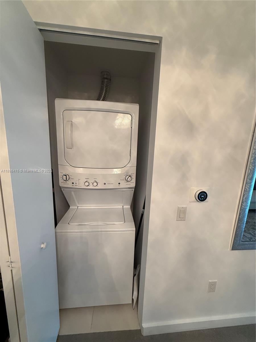 PARAISO BAYVIEWS CONDO - Residential Lease