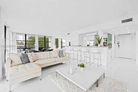 Photo of 800 Parkview Dr #221, Hallandale Beach, FL 33009 (MLS # A12102963)