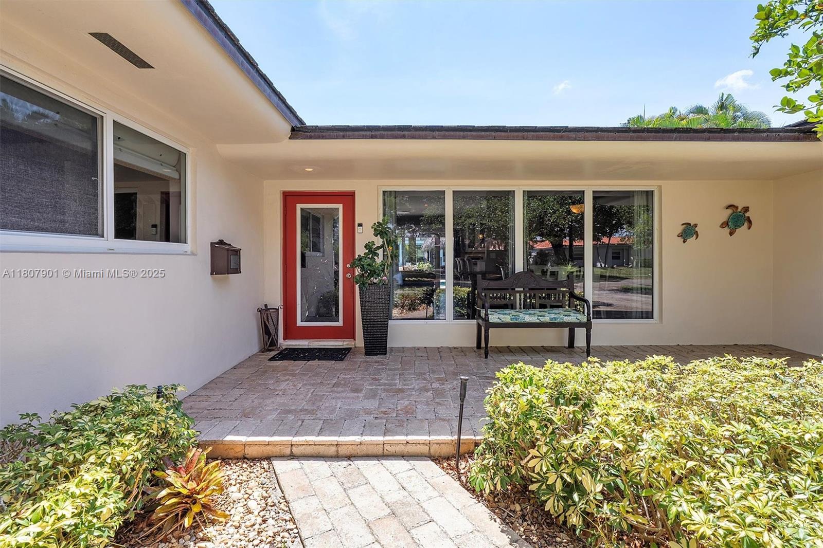 13105 Coronado Dr