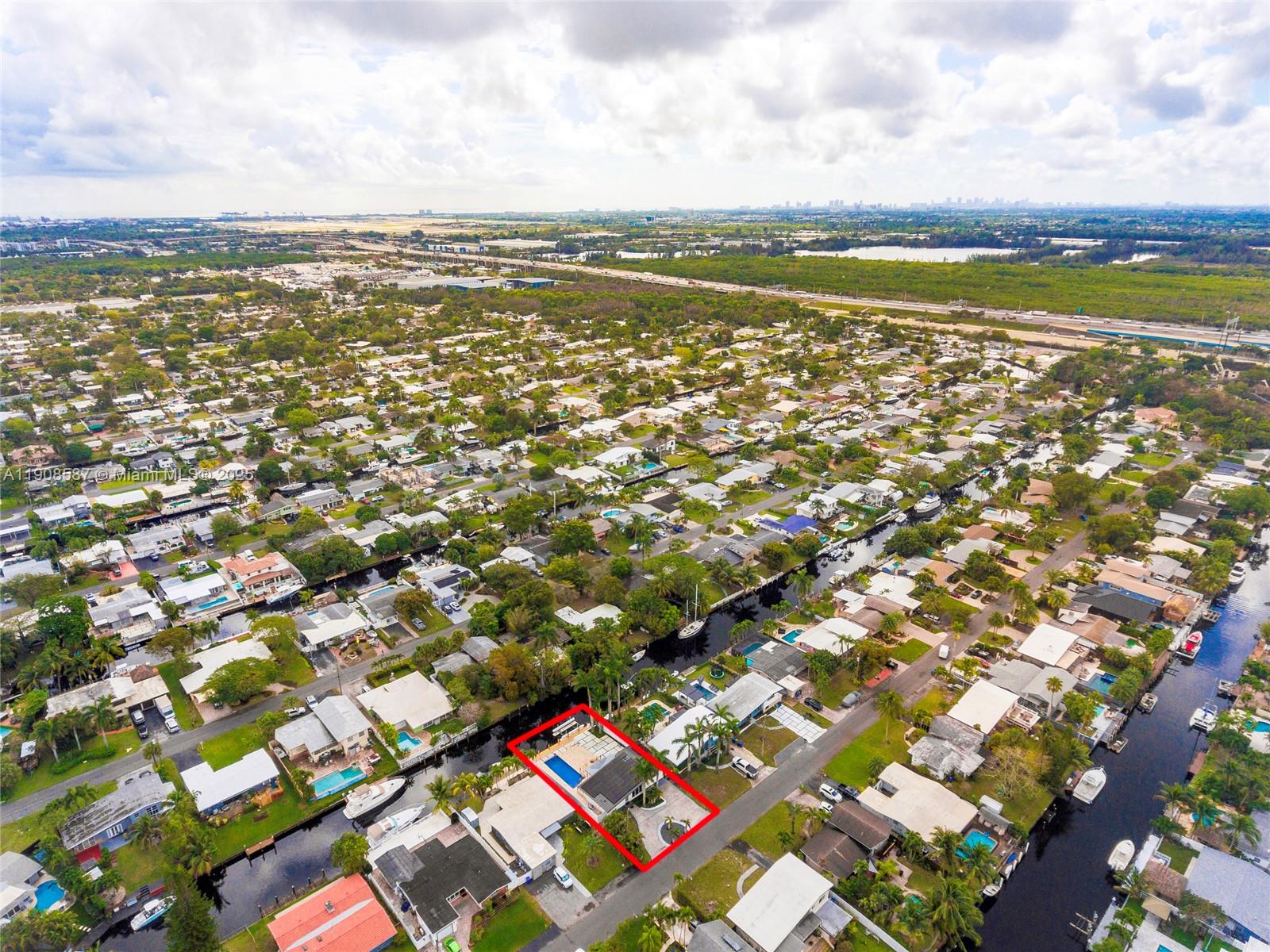 LAUDERDALE ISLES NO 2-BLK - Residential