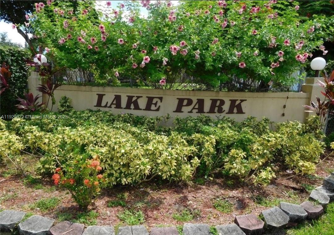 LAKE PARK CONDO NO 1 - BL - Residential