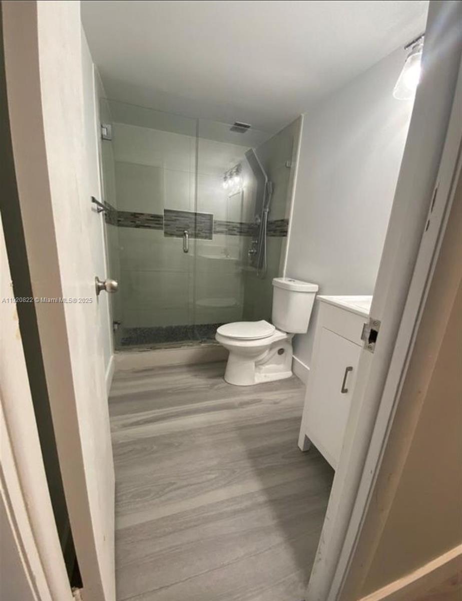 LAKE PARK CONDO NO 1 - BL - Residential