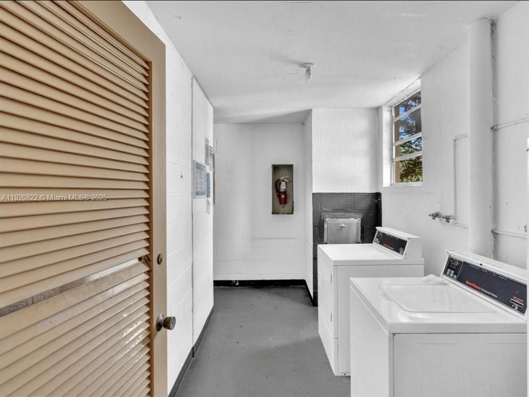 LAKE PARK CONDO NO 1 - BL - Residential