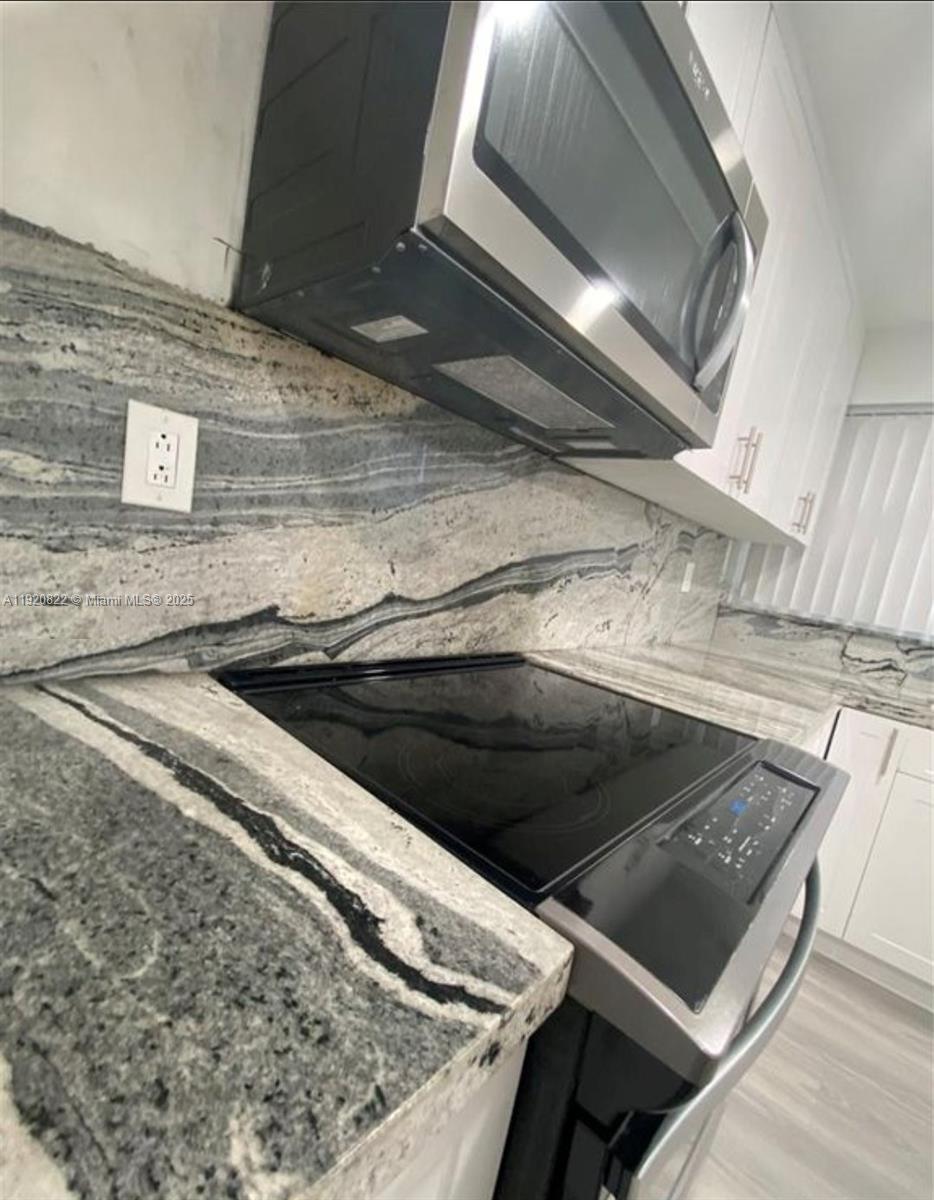 LAKE PARK CONDO NO 1 - BL - Residential