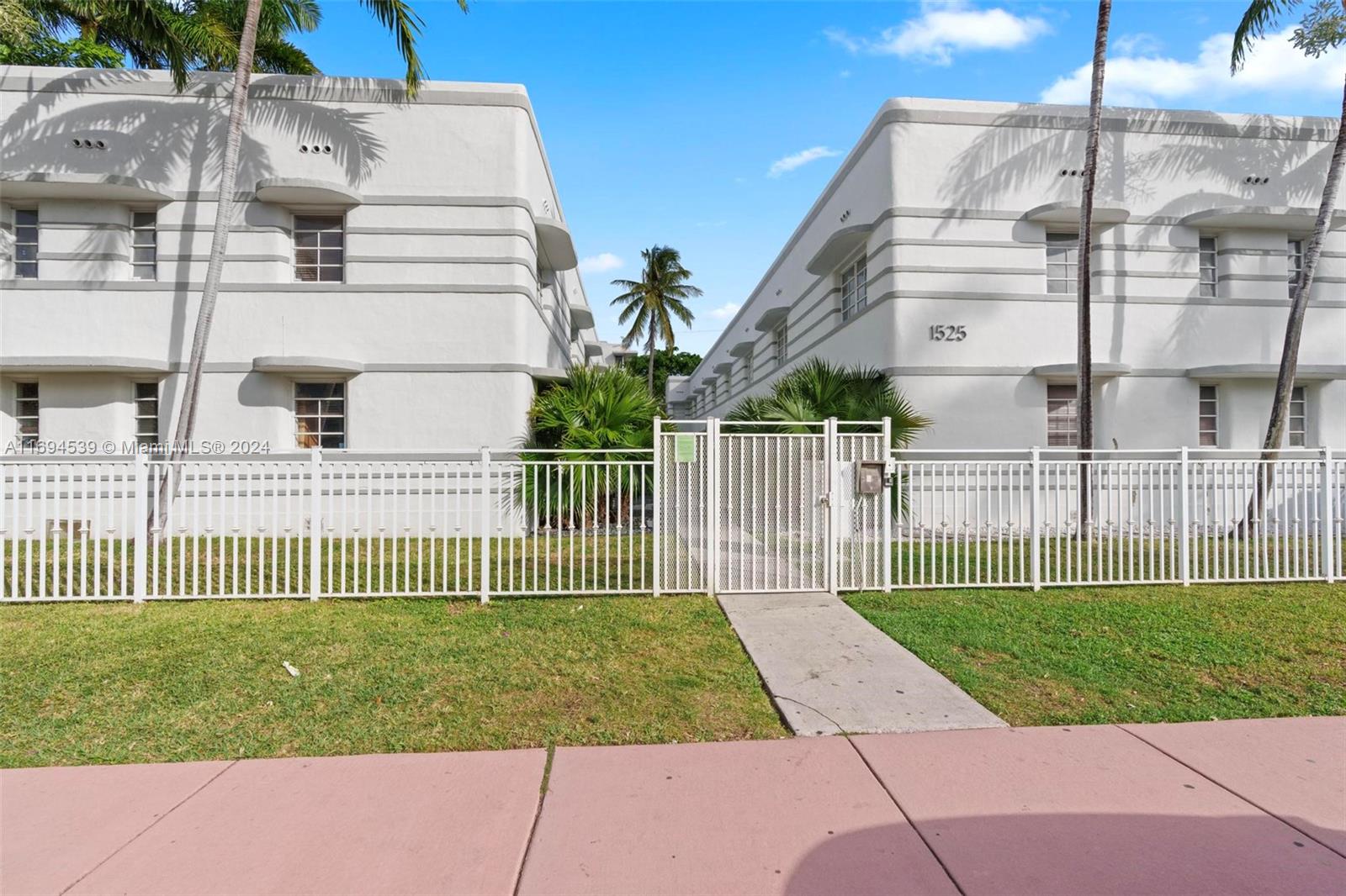 1525 Pennsylvania Ave 3, Miami Beach, Miami-Dade County, Florida - 2 Bedrooms  
2 Bathrooms - 