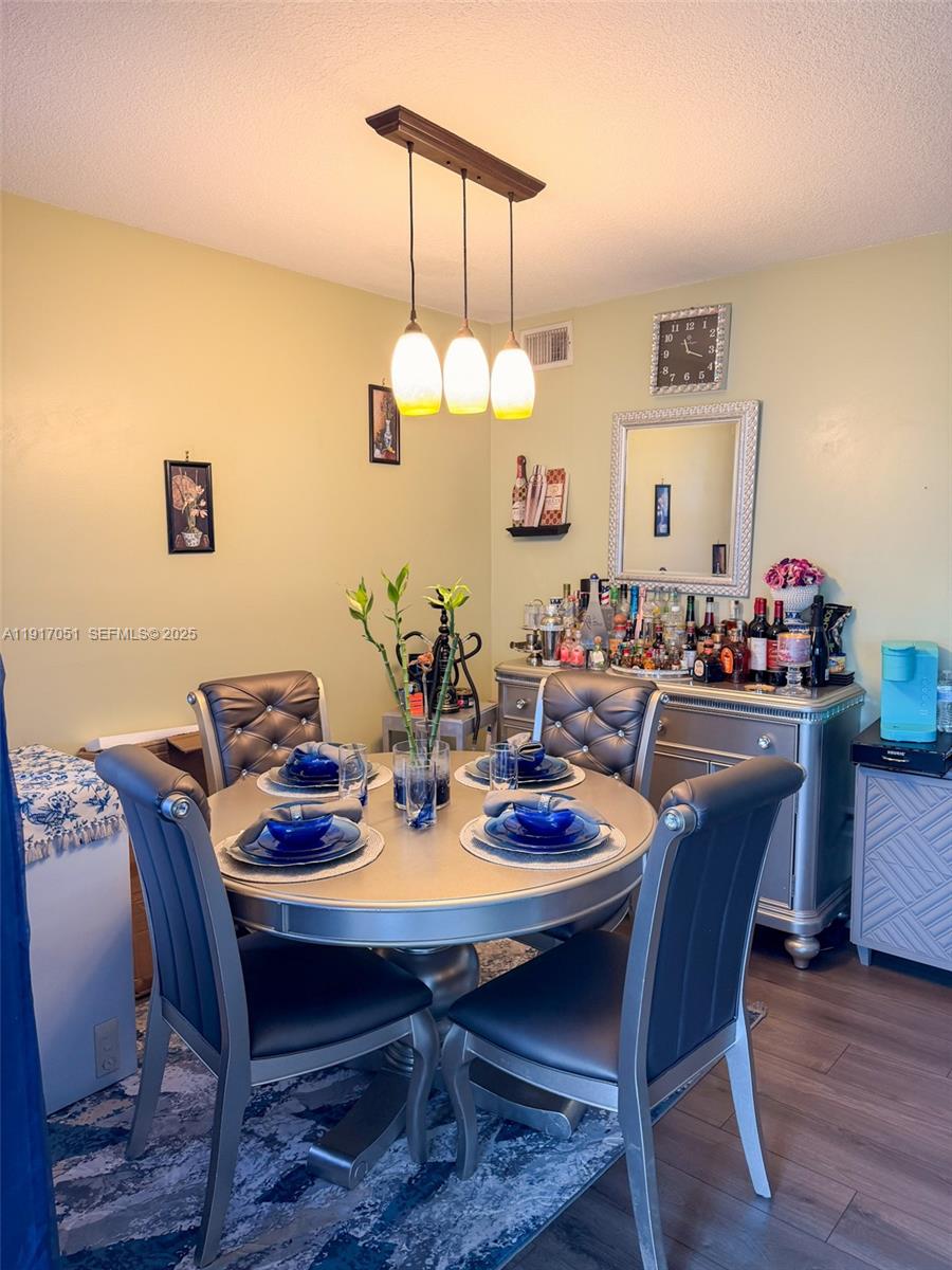 KEYS GATE CONDO NO ONE - Residential