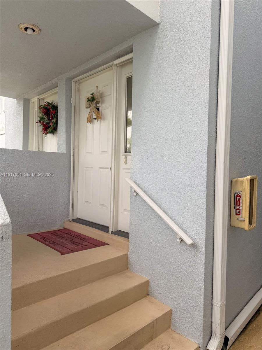 KEYS GATE CONDO NO ONE - Residential