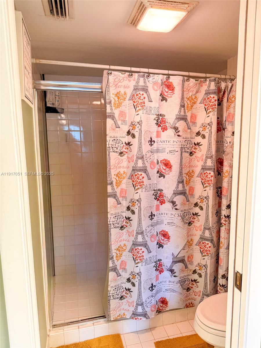 KEYS GATE CONDO NO ONE - Residential