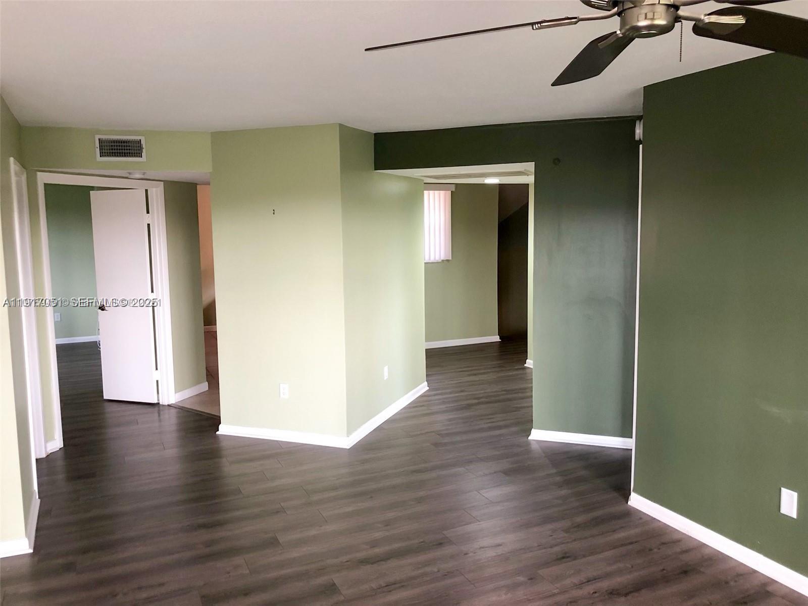 KEYS GATE CONDO NO ONE - Residential