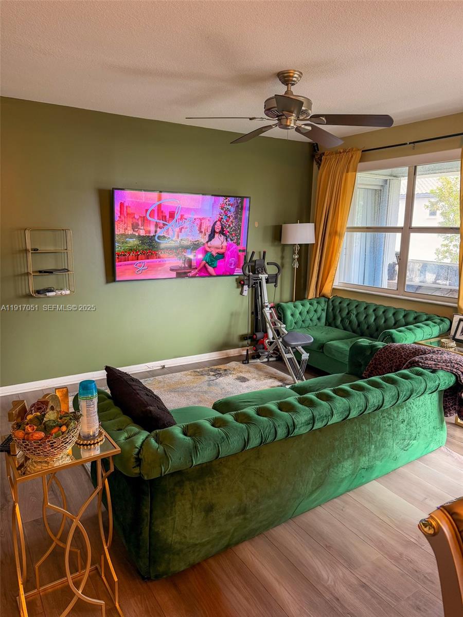 KEYS GATE CONDO NO ONE - Residential