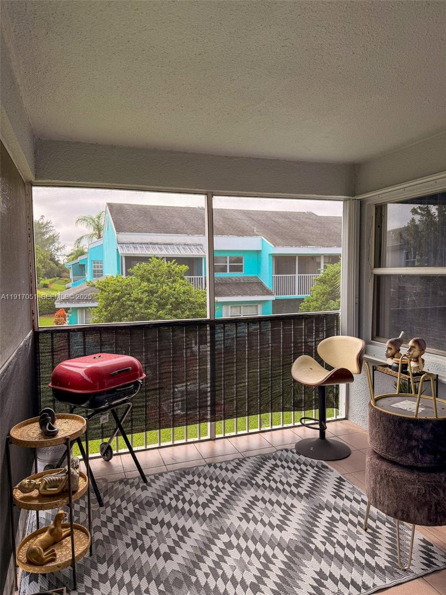 KEYS GATE CONDO NO ONE - Residential