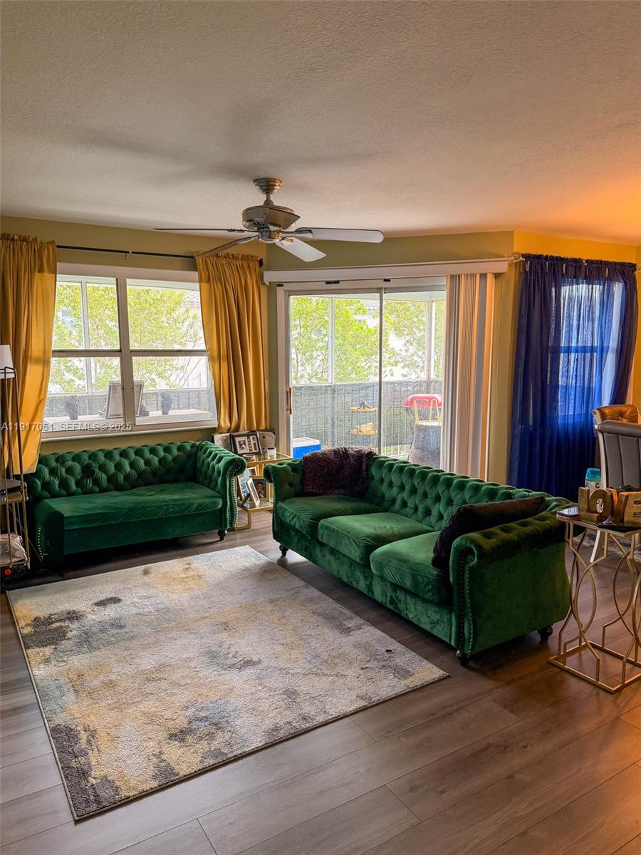 KEYS GATE CONDO NO ONE - Residential