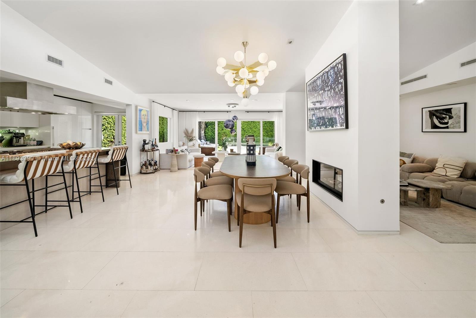 LA GORCE GOLF SUB - Residential Lease