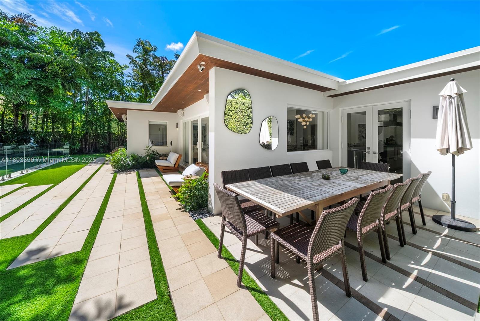 LA GORCE GOLF SUB - Residential Lease