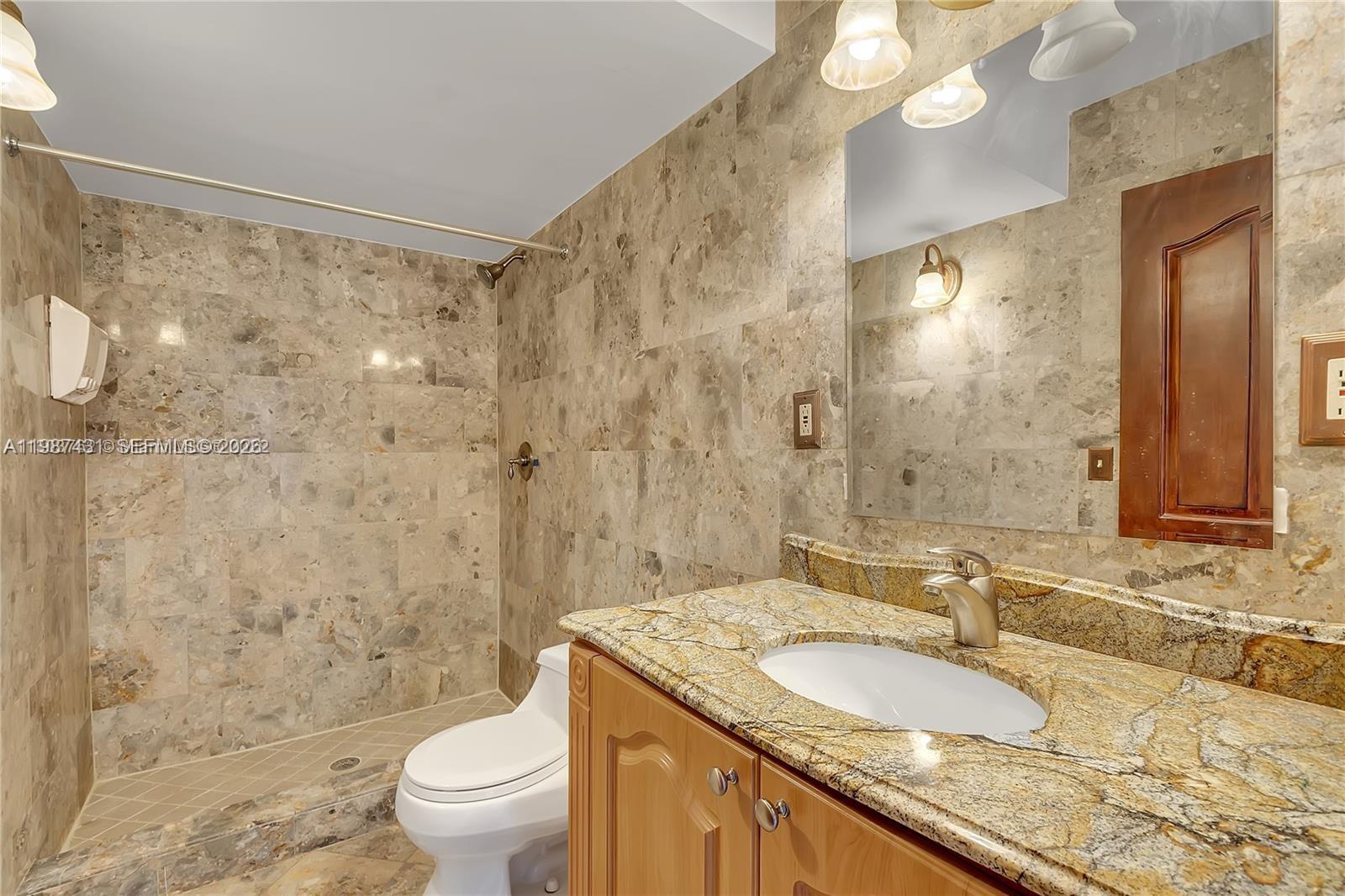 LAGO GRANDE CONDO THREE B - Residential